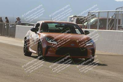 media/Dec-03-2023-Speed Ventures (Sun) [[63e011f1de]]/1-Pre Grid-Track Entry/